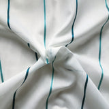 Gardinenstoff mit blauen Streifen