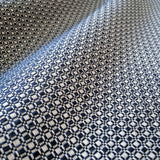 Möbelstoff mit klein gemusterten Design in der Farbe dunkelblau