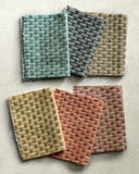Schmutzabweisender Polster Bouclé Stoff in taupe
