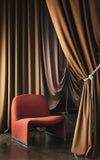 Roter Satin aus Lammwolle