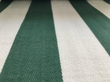 grün weißer Streifenstoff