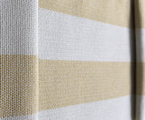 Stylischer Outdoorstoff 