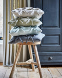 Kissenstoff aus receltem Polyester in der Farbe babyblau